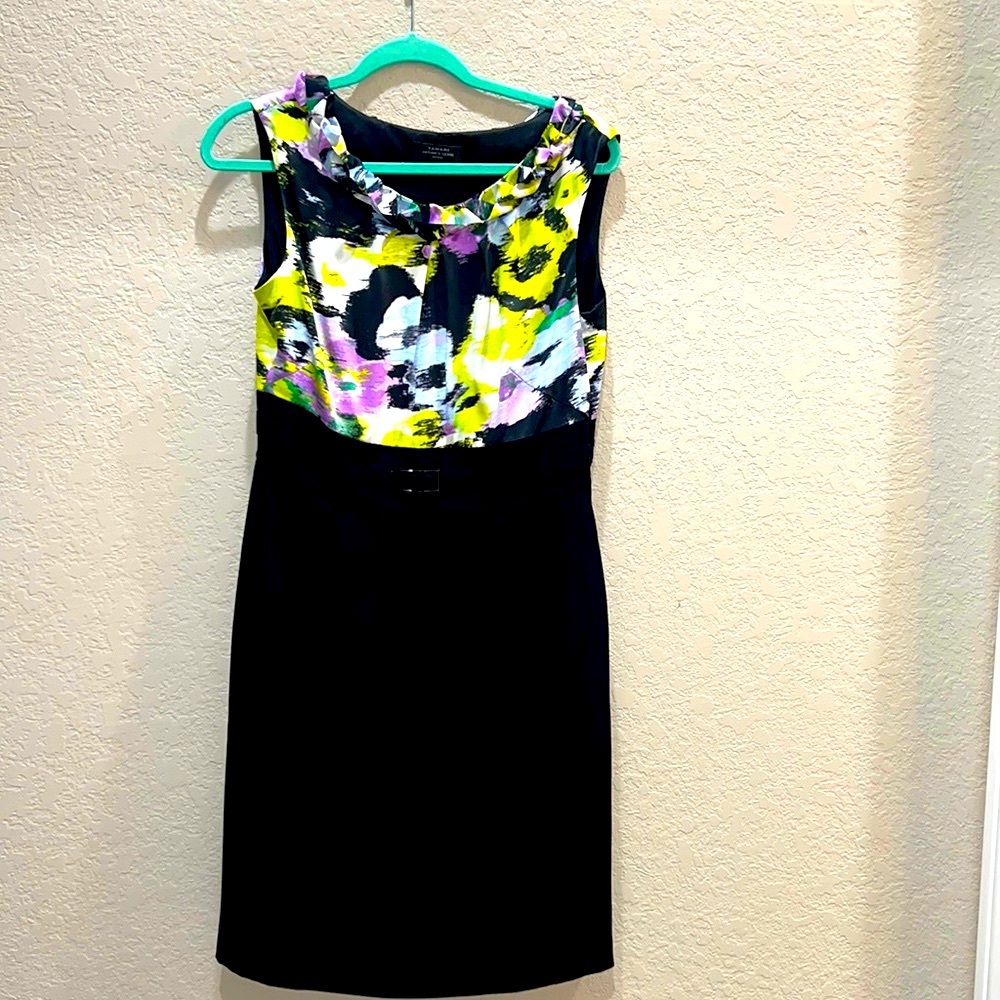 NWOT Tahari Arthur Levine Petite size 8 petite dress. Never worn. Host pic!
